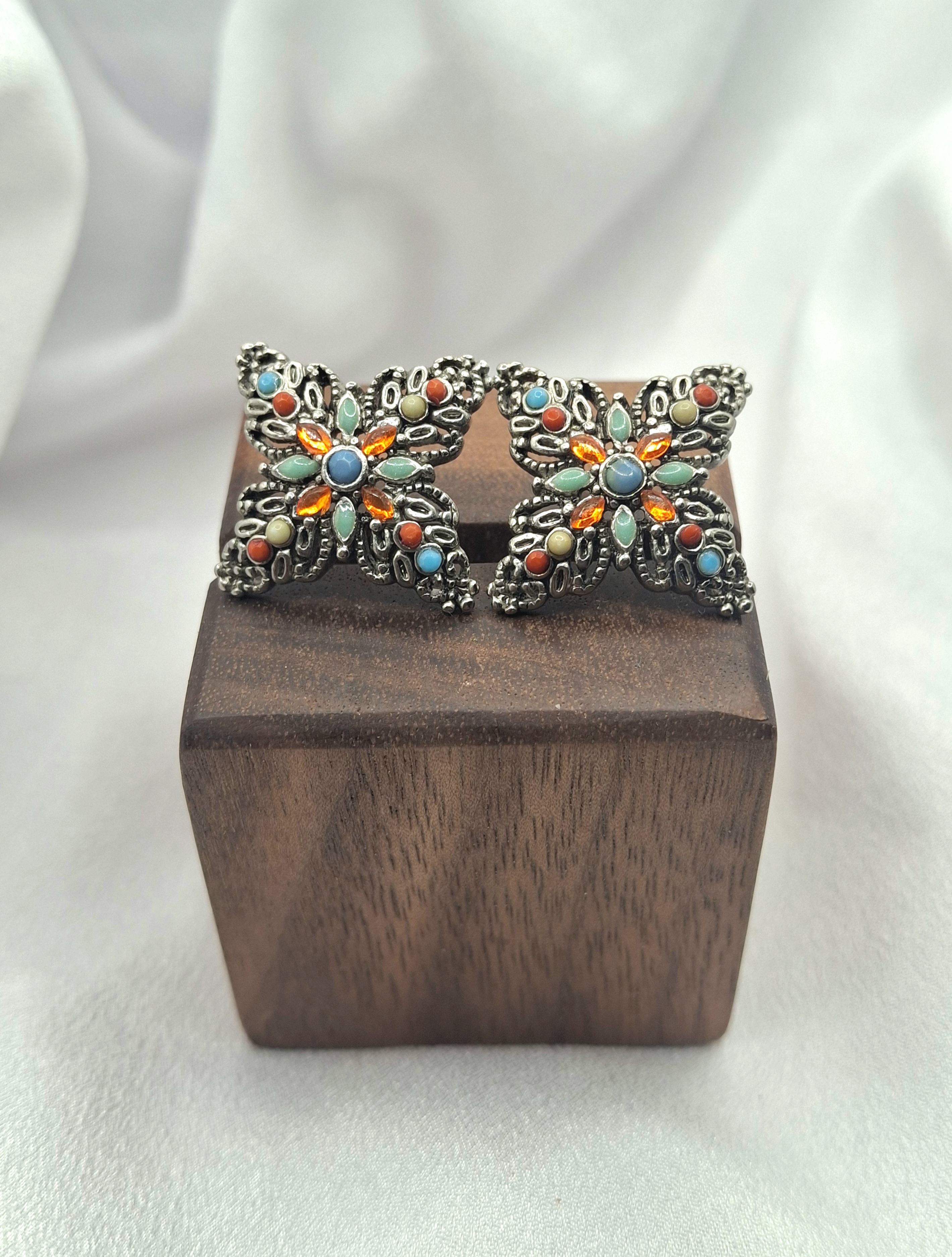 Vintage Western Silver Multi-Gemstone Floral Stud Post Earrings