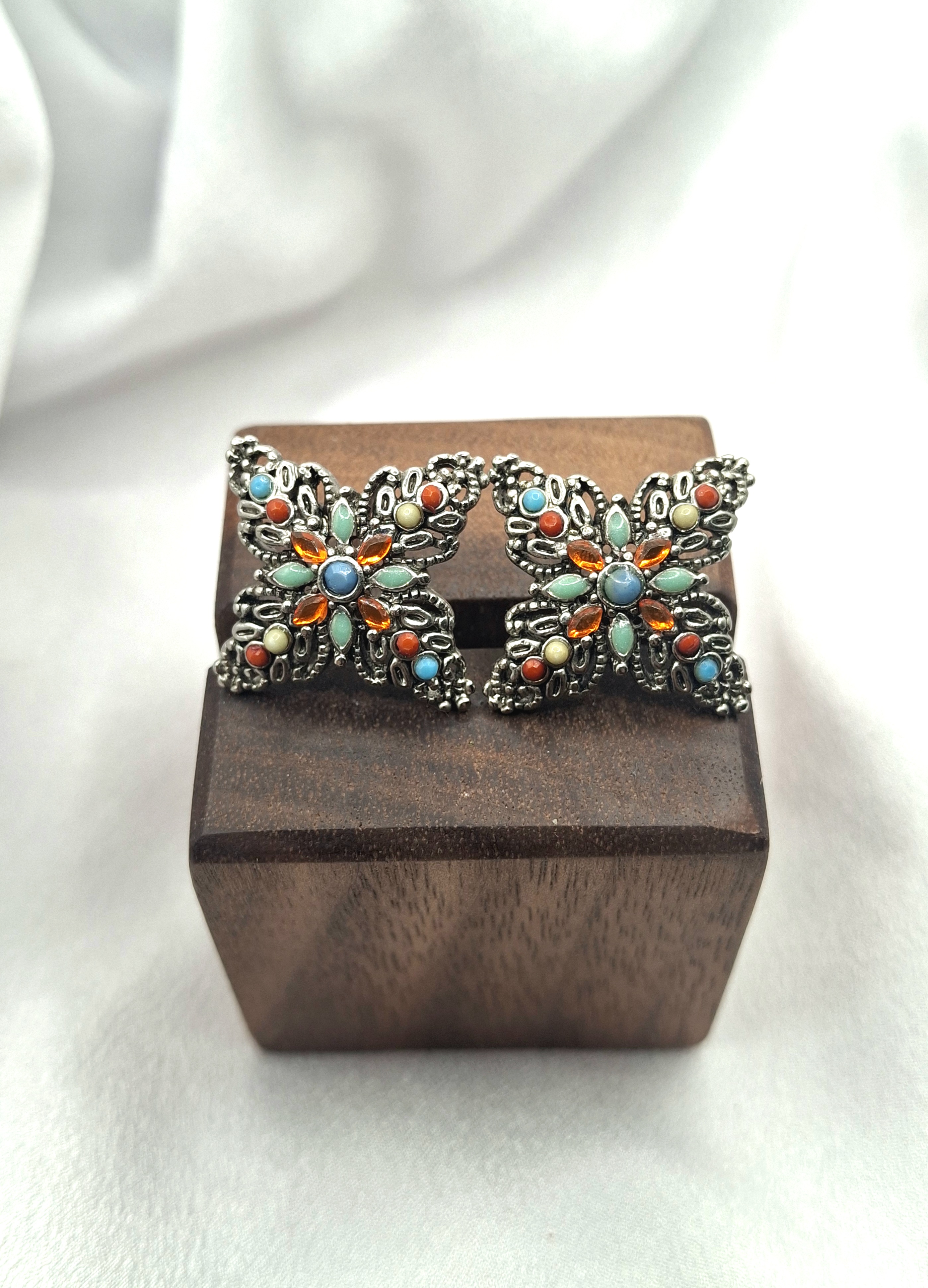 Image 4 for Vintage Western Silver Multi-Gemstone Floral Stud Post Earrings