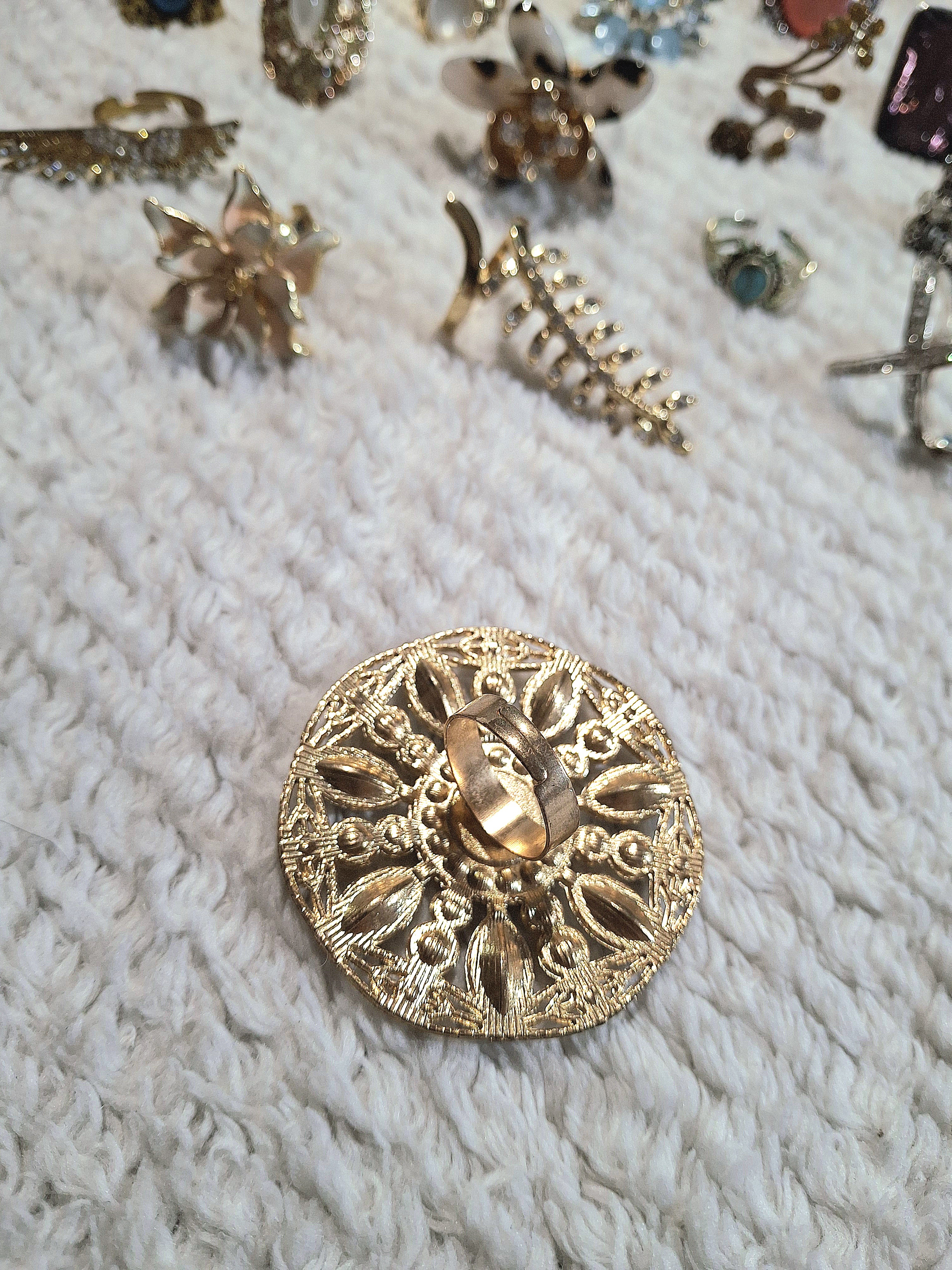 Image 4 for Vintage Adjustable Pearl Large Statement Ring - Gold & Blue