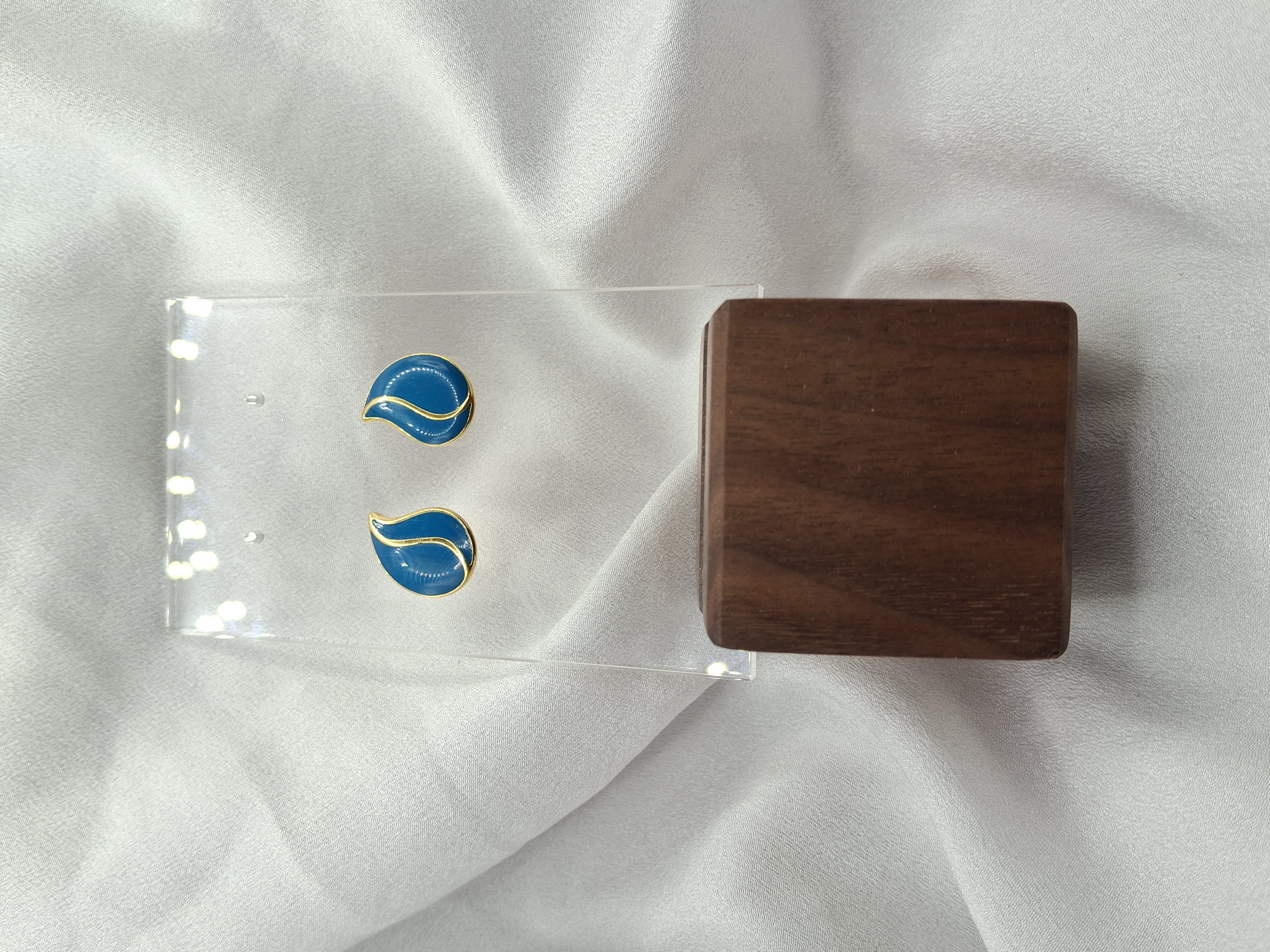 Image 3 for Vintage Teal & Gold Toned Teardrop Post Stud Earrings