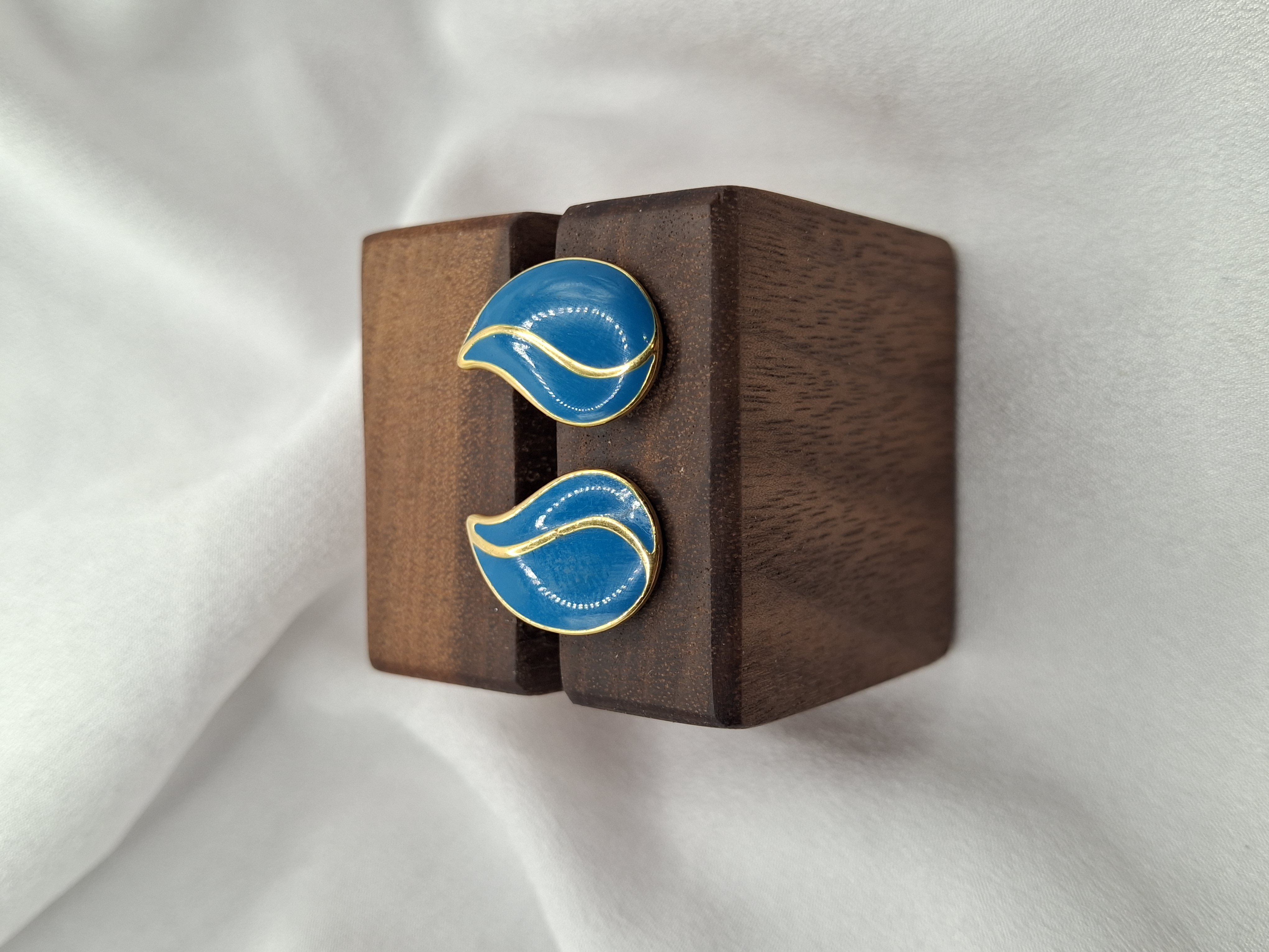 Image 5 for Vintage Teal & Gold Toned Teardrop Post Stud Earrings