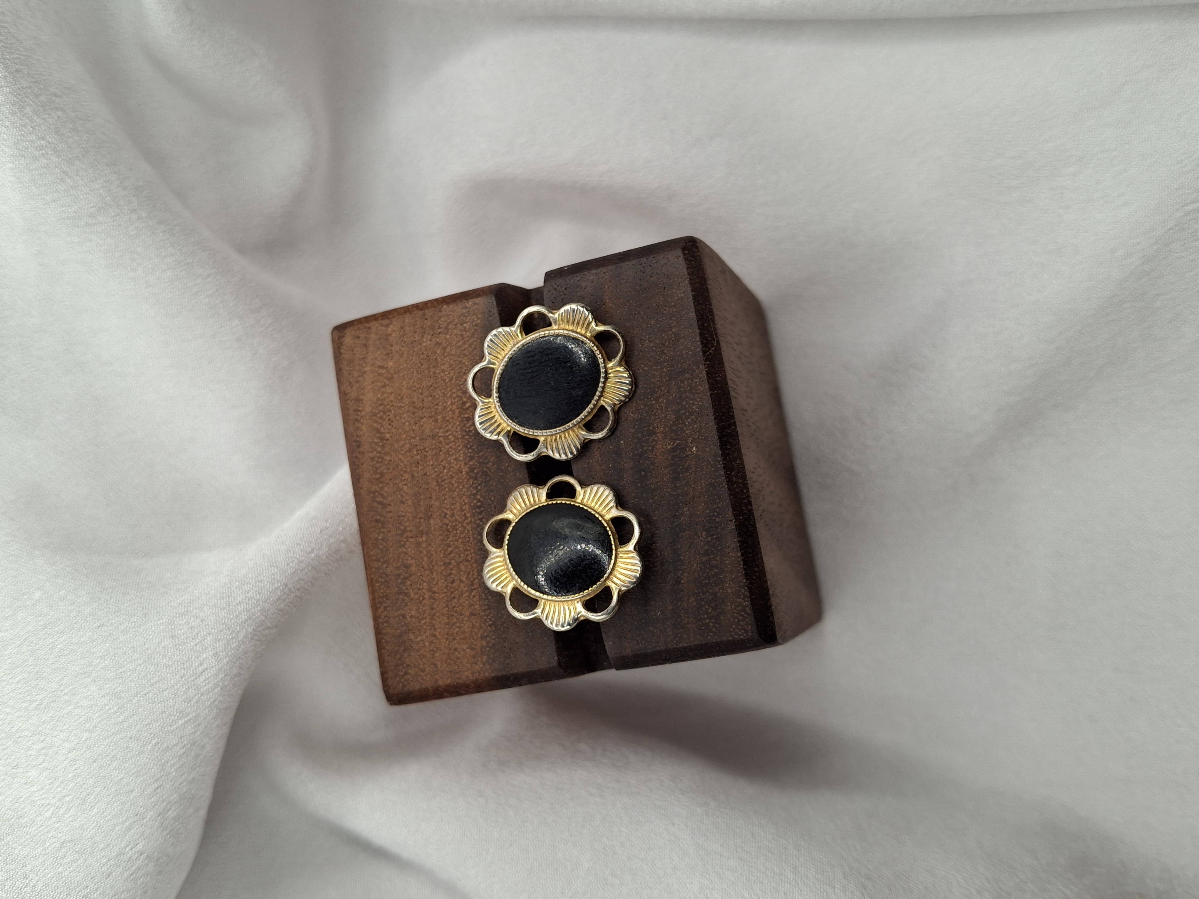 Vintage Black & Gold Flower Stud Earrings