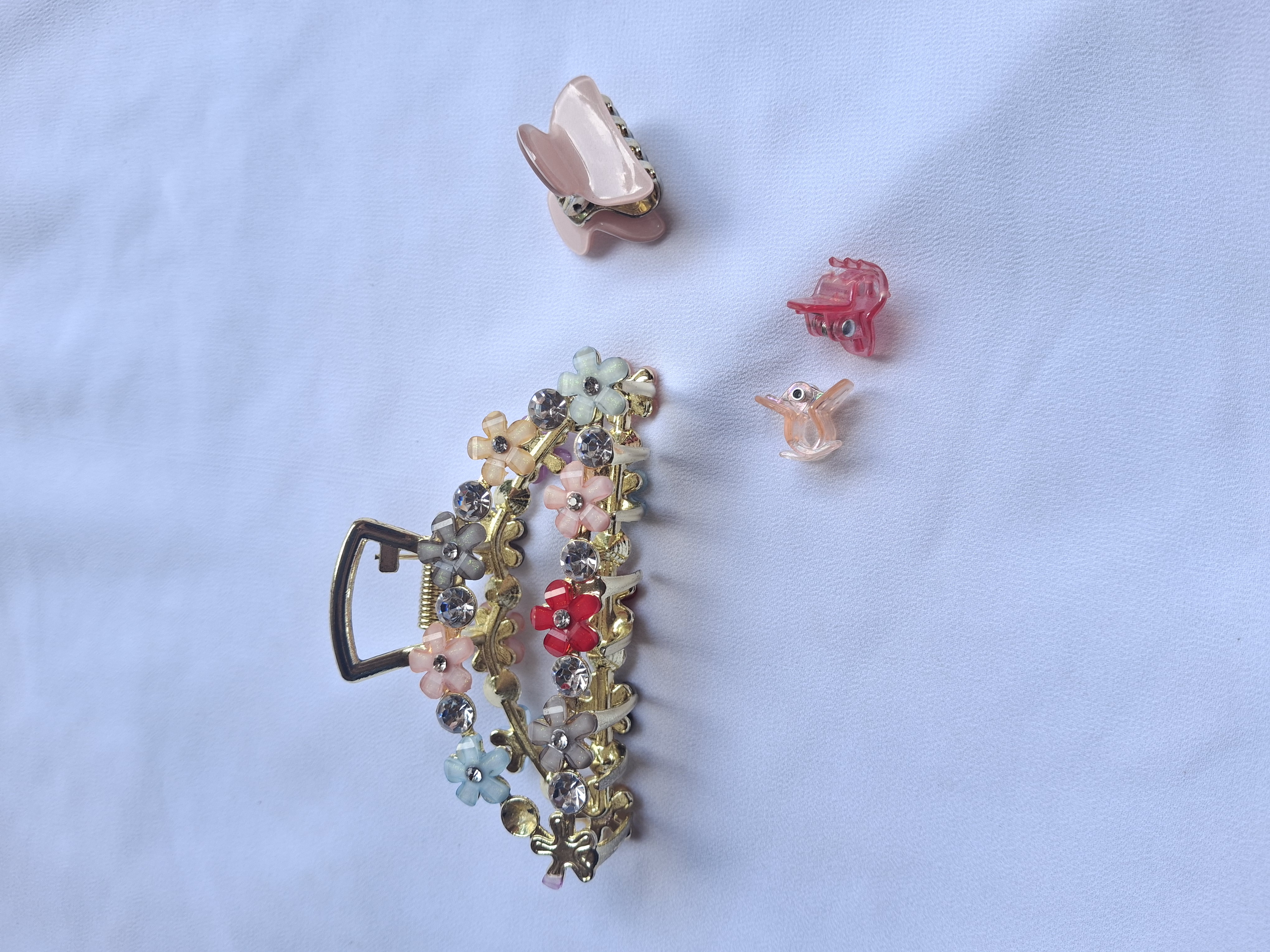 Floral Hair Claw Clips Set - 3 Pcs Used - Good Condition