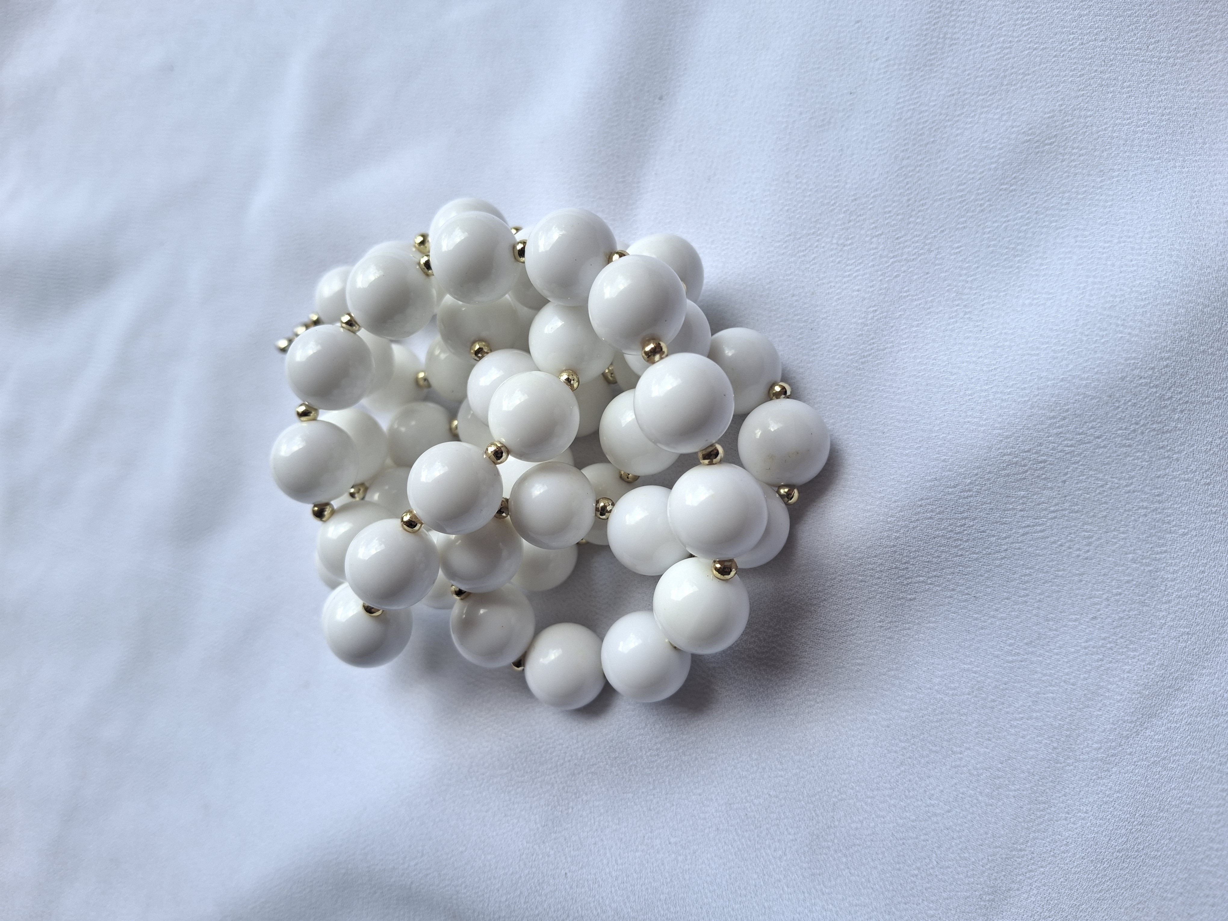 Image 2 for Vintage White Beaded Necklace - Elegant & Retro