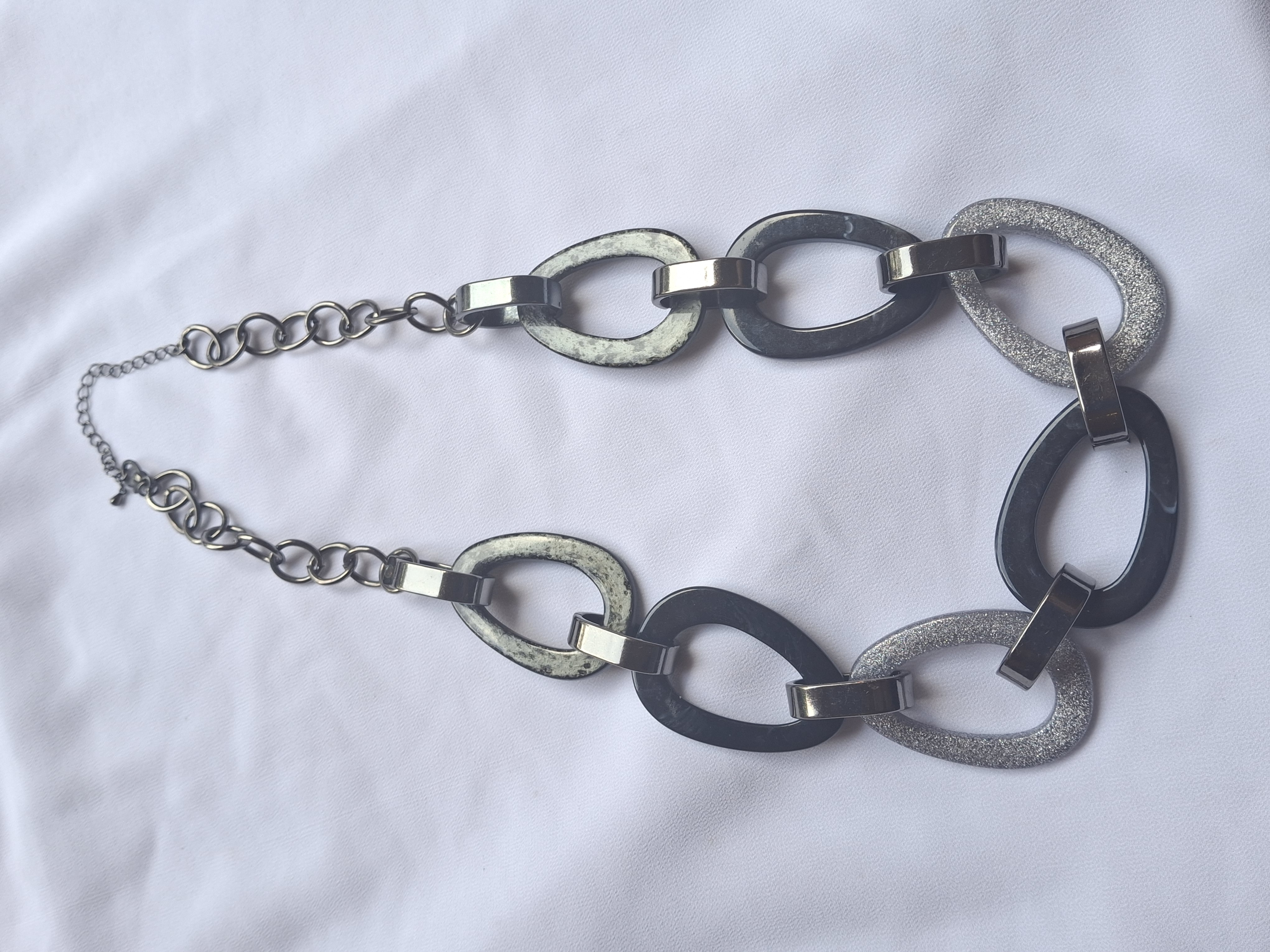 Vintage Chunky Gray Oval Links Statement Necklace