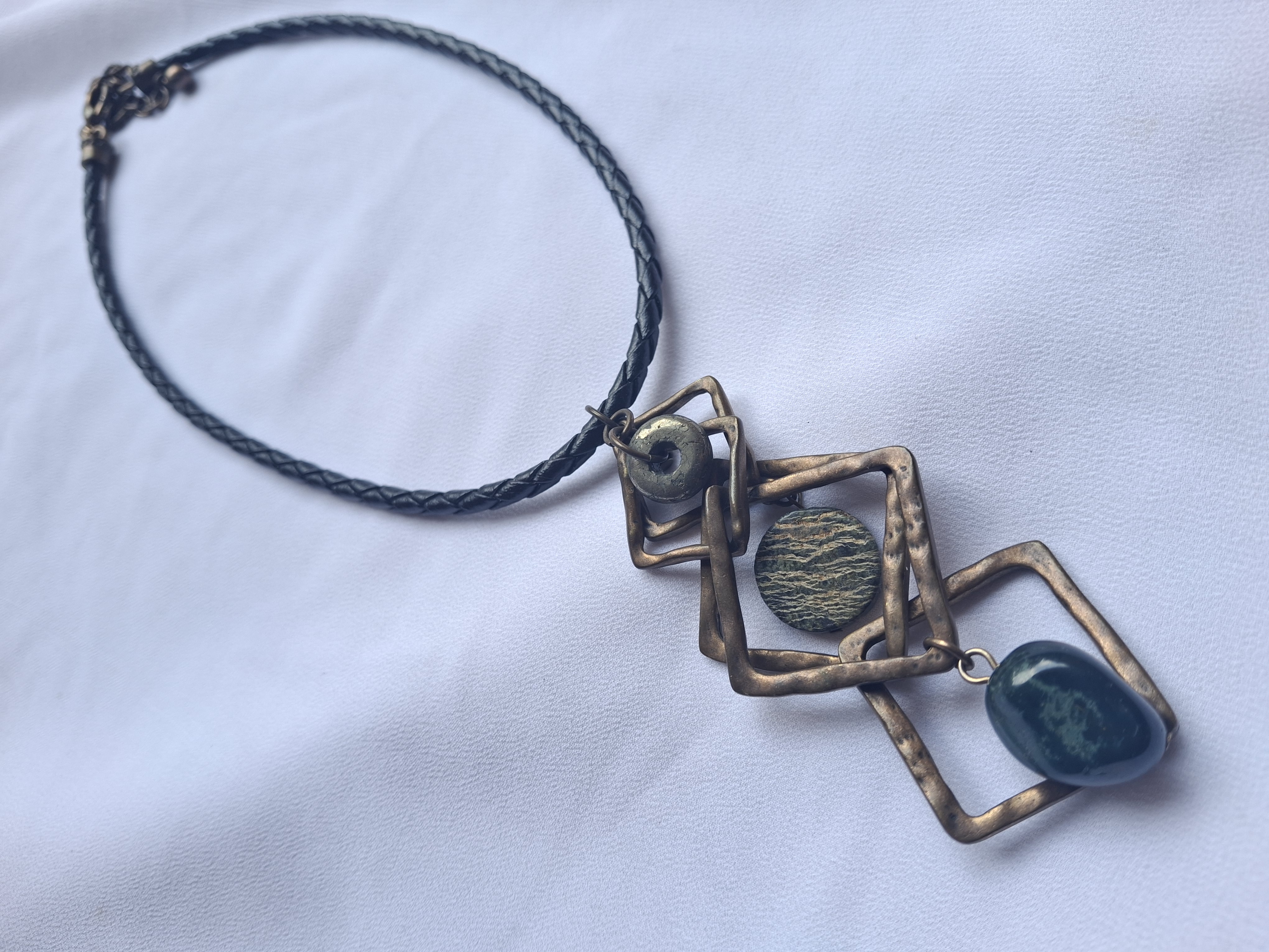 Vintage Geometric Bronze Toned & Stone Pendant Leather Statement Necklace