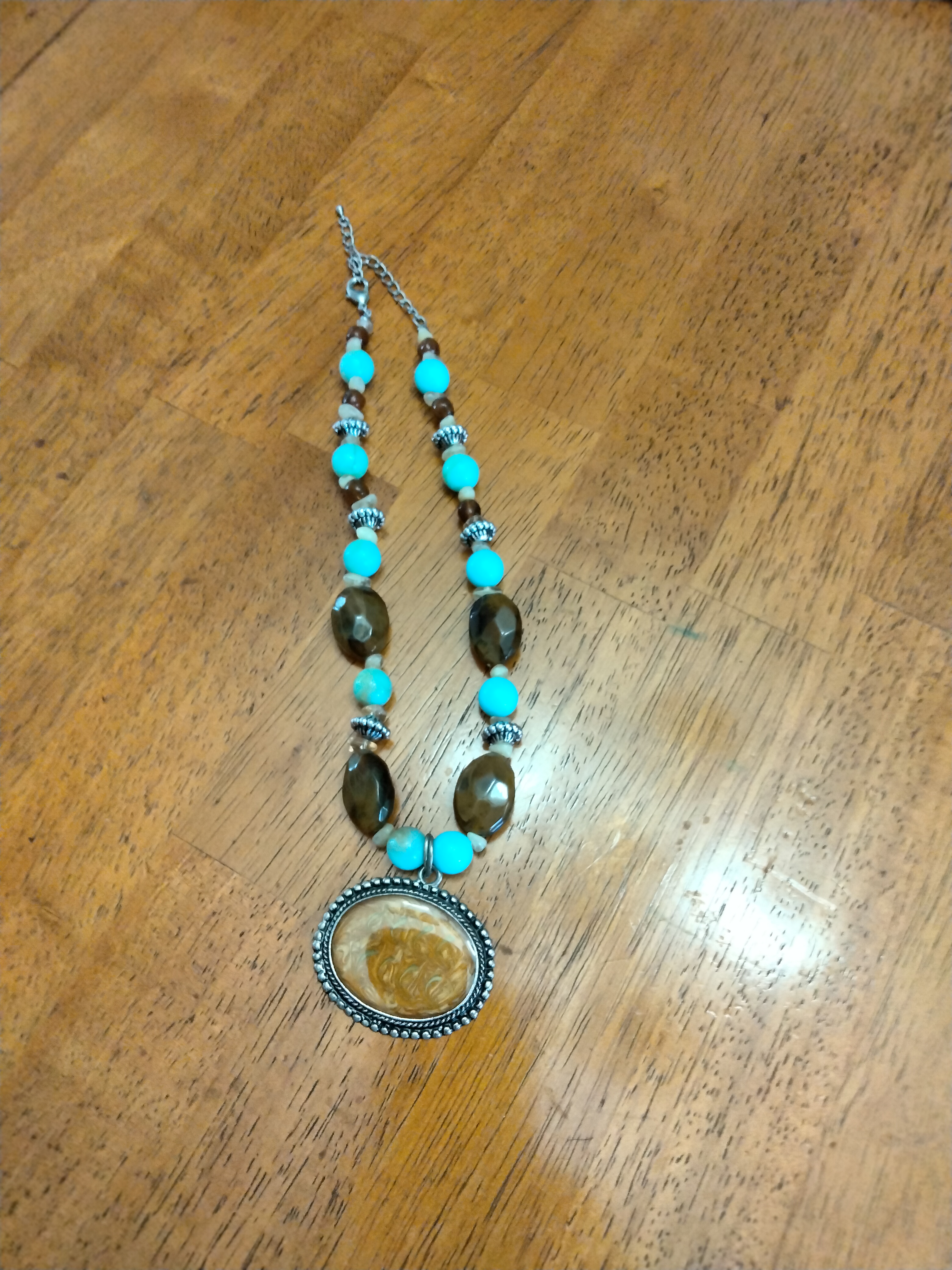 Turquoise & Brown Stone Beaded Necklace - EUC