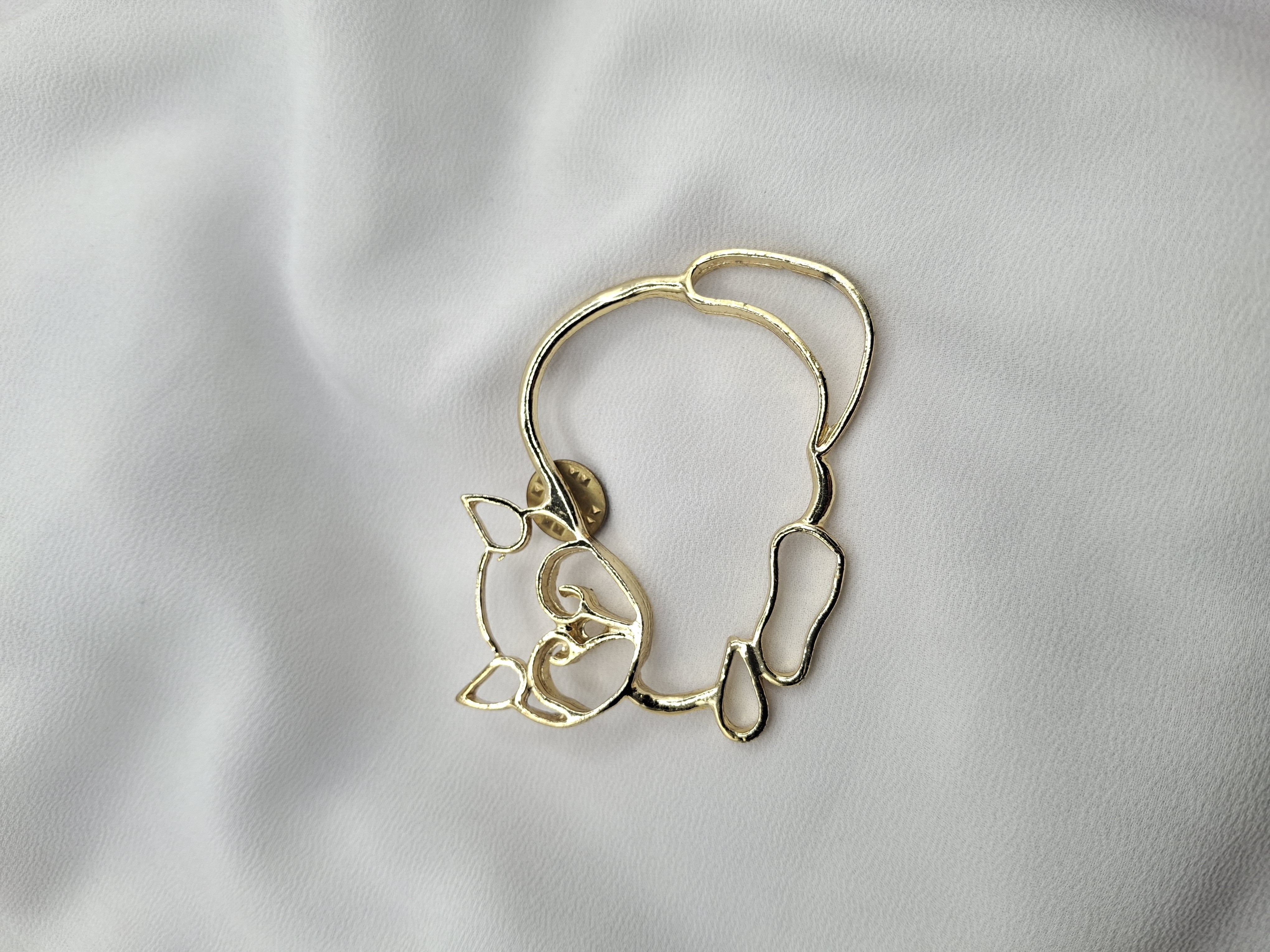 Vintage Gold Toned Cat Outline Brooch Pin